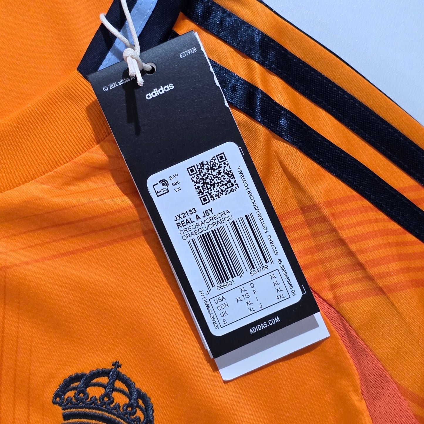 Real Madrid 2024/25 Away Shirt