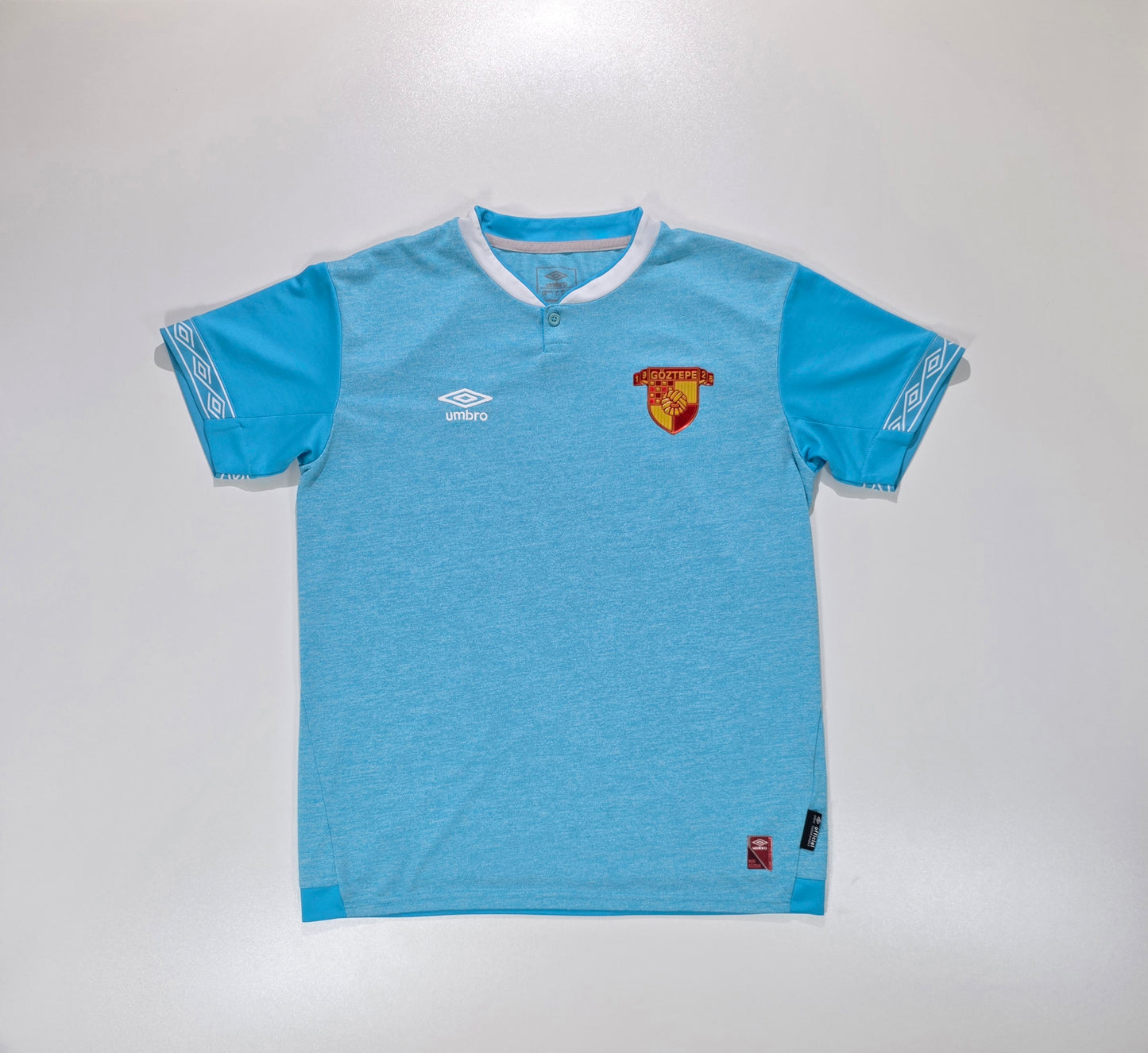 Göztepe S.K. 2021/22 Goalkeeper