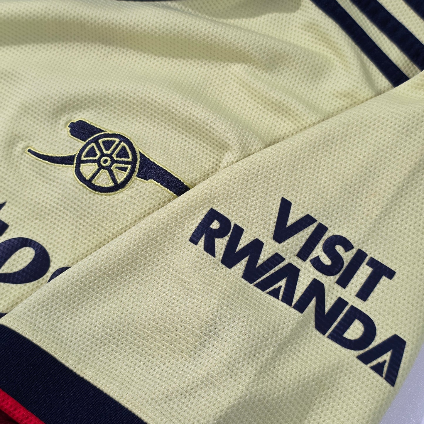 Arsenal 2021/22 Away