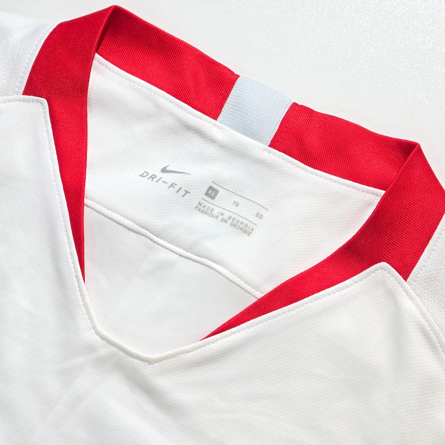 Poland 2018/19 Home Shirt