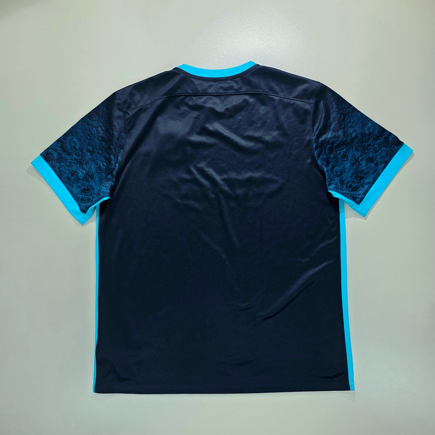 Manchester City 2015/16 Away