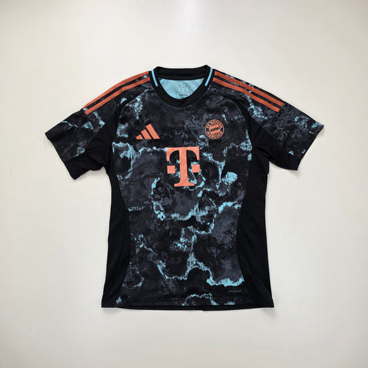Bayern Munich 2024/25 Away