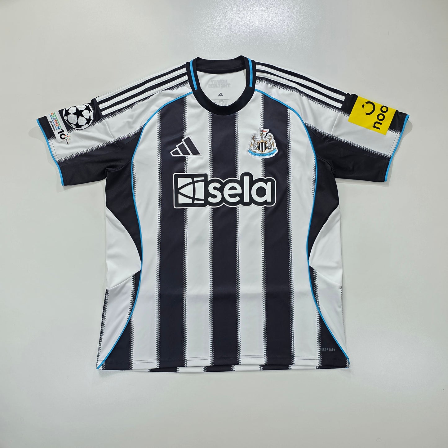 Newcastle United 2025/26 Home // Dan Burn #33